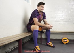 球探体育-意甲球队内部关系派系表格及影响力分布