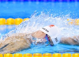 球探体育-火箭队对阵快船队的比赛记录与技术统计