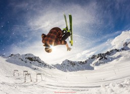 球探体育-篮球比赛中“篮下协防干扰后补位能力”是否成为现代大前锋的评估核心